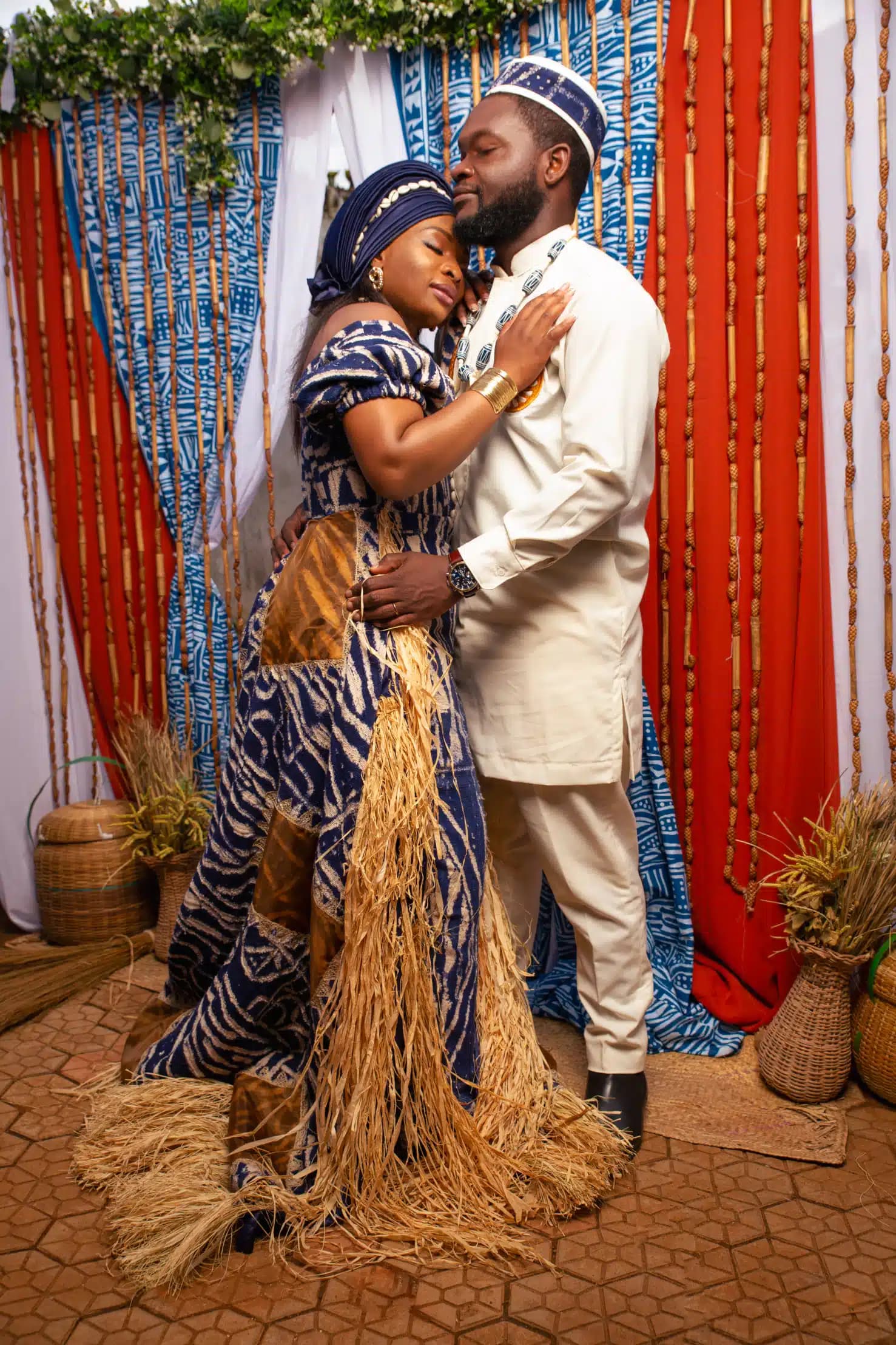 traditional wedding couple picture